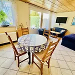 Ostseebrise Ferienhaus *
